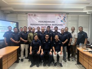 Foto bersama Serikat Kerja PT Semen Indonesia Distributor